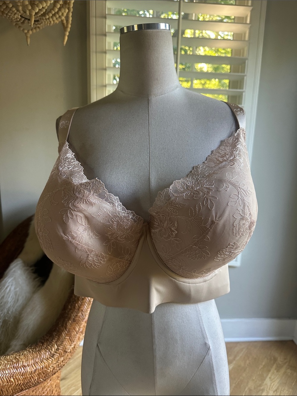 SHAPELLX BEIGE BACK SMOOTHING LACE UNDERWIRE BRA 44 H NEW WITH TAGS